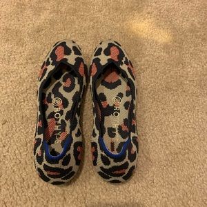 Rothys Redcat Flats Catch and Release. EUC